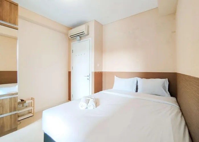 Simple 1Br Apartment Parahyangan Residence By Travelio
