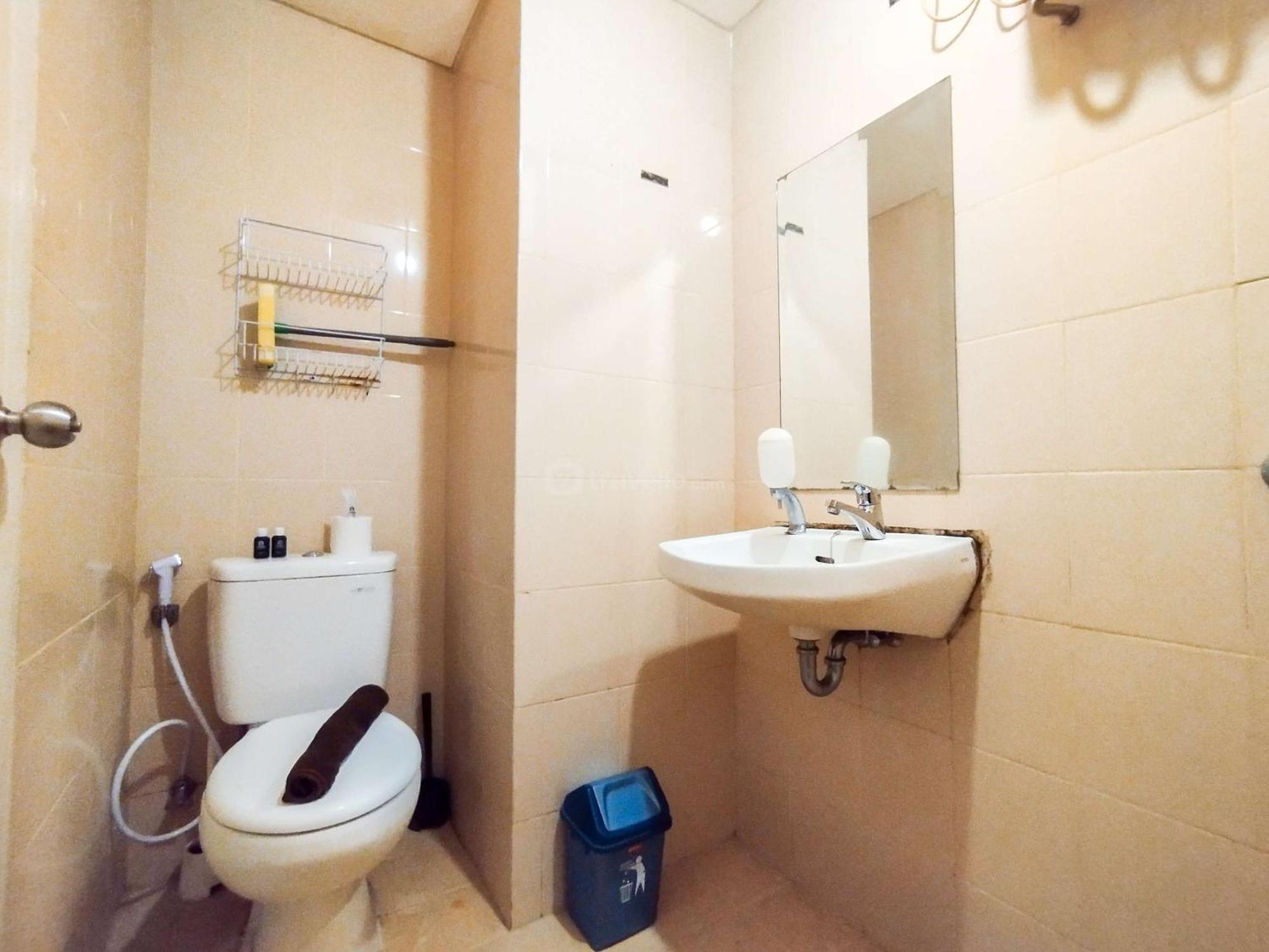 Simple 1br Parahyangan By Travelio Apartemen *